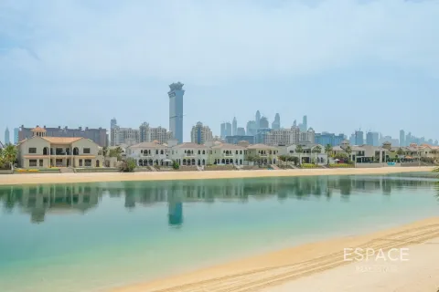 Palm Jumeirah, Dubai, संयुक्त अरब अमीरात में विला, 4 बेडरूम, 465 वर्ग मीटर, संख्या 738058 - फ़ोटो 15