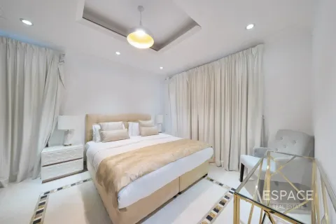 Palm Jumeirah, Dubai, संयुक्त अरब अमीरात में विला, 4 बेडरूम, 465 वर्ग मीटर, संख्या 738058 - फ़ोटो 6