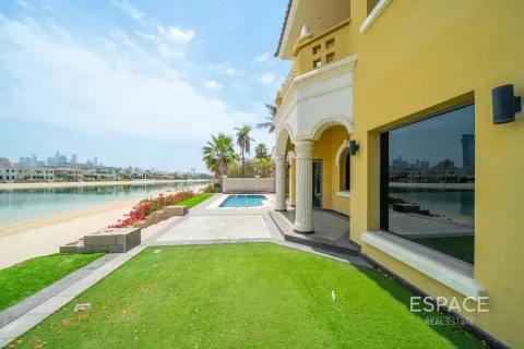 Palm Jumeirah, Dubai, संयुक्त अरब अमीरात में विला, 4 बेडरूम, 465 वर्ग मीटर, संख्या 738058 - फ़ोटो 18
