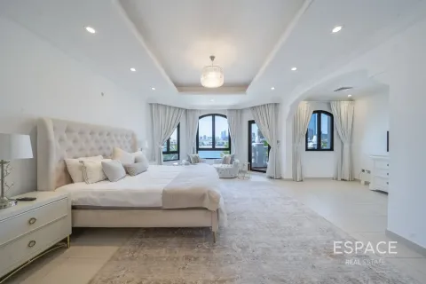 Palm Jumeirah, Dubai, संयुक्त अरब अमीरात में विला, 4 बेडरूम, 465 वर्ग मीटर, संख्या 738058 - फ़ोटो 10
