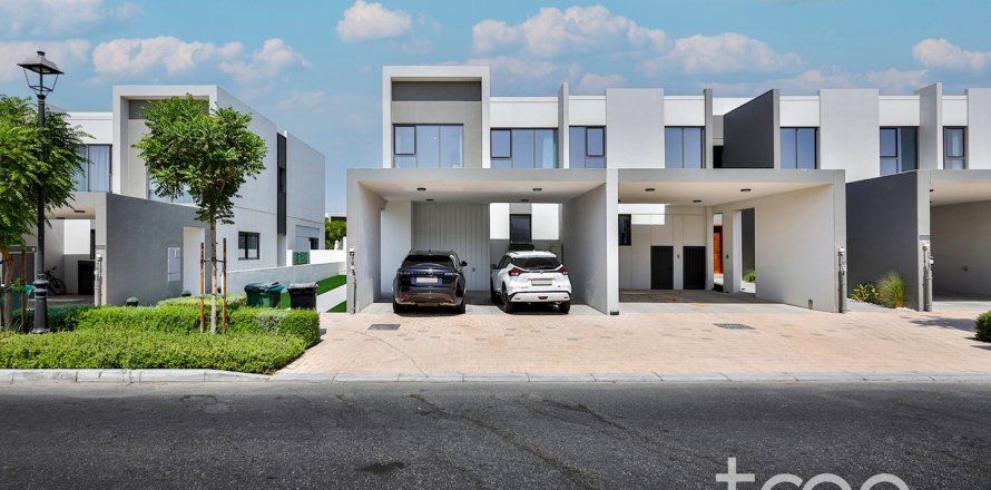 Rijtjeshuis in Dubai, VAE 4 slaapkamers, 230.03 vr.m. nr 733246