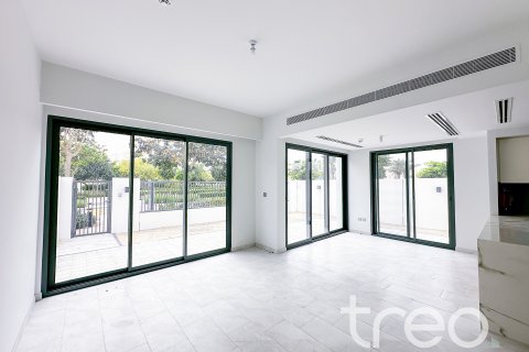 Rijtjeshuis te koop in Dubai, VAE 4 slaapkamers, 230.03 vr.m., nr 733246 - foto 2