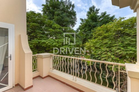 Māja The Springs, Dubaijā, AAE 3 istabas, 238 m2 Nr. 653220 - attēls 16