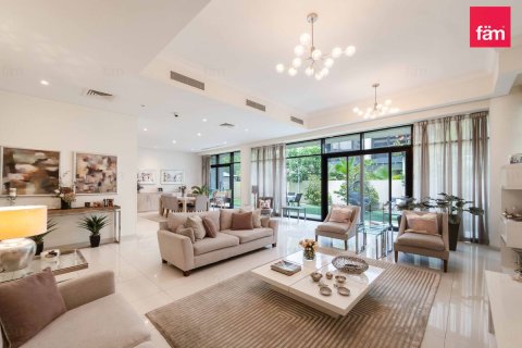 Dubai, BAE’de kiralık villa 5 yatak odası, 450 m² No 721170 - fotoğraf 2