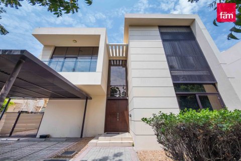 Dubai, BAE’de kiralık villa 5 yatak odası, 450 m² No 721170 - fotoğraf 1