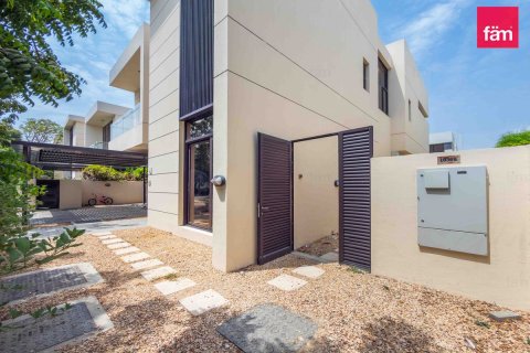 Dubai, BAE’de kiralık villa 5 yatak odası, 450 m² No 721170 - fotoğraf 9