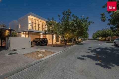 Dubai, BAE’de kiralık villa 5 yatak odası, 450 m² No 721170 - fotoğraf 6