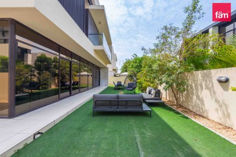 Dubai, BAE’de kiralık villa 5 yatak odası, 450 m² No 721170 - fotoğraf 5