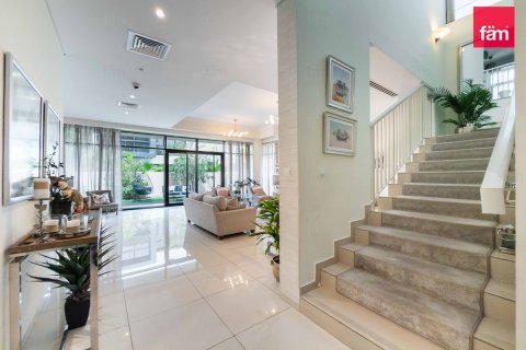 Dubai, BAE’de kiralık villa 5 yatak odası, 450 m² No 721170 - fotoğraf 3