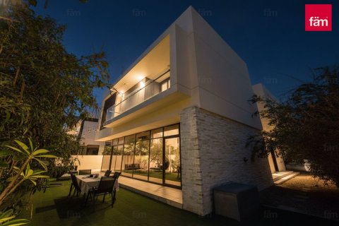 Dubai, BAE’de kiralık villa 5 yatak odası, 450 m² No 721170 - fotoğraf 4
