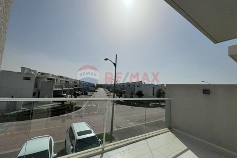 Üürile anda villa asukohaga Dubai, AÜE: 3 magamistoaga, 115.9 m² Nr 568875 - pilt 2