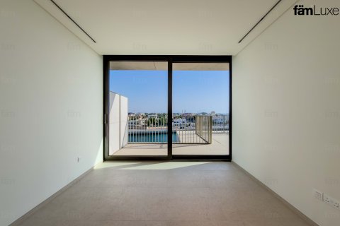 آپارتمان برای فروش در  Dubai، امارات متحده عربی  3 خوابه ، 335.7 متر مربع ، شماره 715093 - تصویر 14