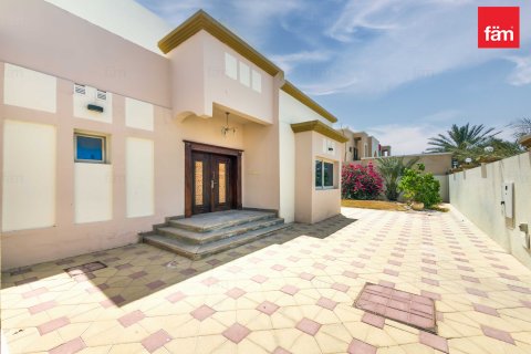 Vila u gradu Al Barsha, Dubai, UAE 4 spavaće sobe, 1393.5 m2 Br. 715092 - Slika 11
