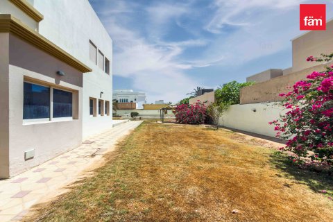 Vila u gradu Al Barsha, Dubai, UAE 4 spavaće sobe, 1393.5 m2 Br. 715092 - Slika 6