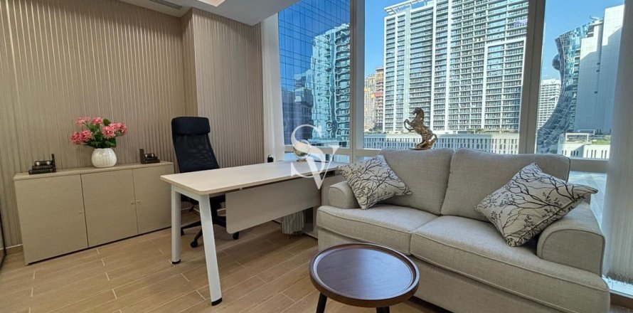 Zyrë në Business Bay, Dubai, Emiratet e Bashkuara Arabe 41 m2. № 713203