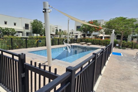 Řadový dům v Town Square, Dubai, SAE 3 ložnice, 191 m² Č.: 713202 - fotografie 4