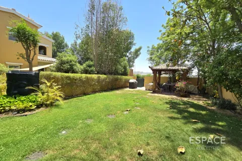 Řadový dům v Arabian Ranches, Dubai, SAE 4 ložnice, 581 m² Č.: 650286 - fotografie 16