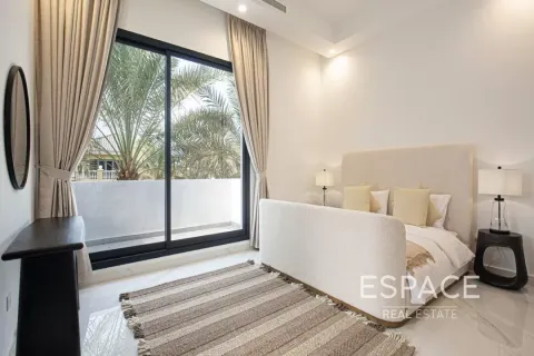 Villa in Palm Jumeirah, Dubai, UAE 6 bedrooms, 650 sq.m. № 650289 - photo 12