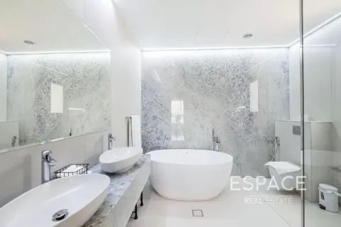 Villa para arrendamento em Palm Jumeirah, Dubai, EAU 6 quartos, 650 m2 № 650289 - foto 19