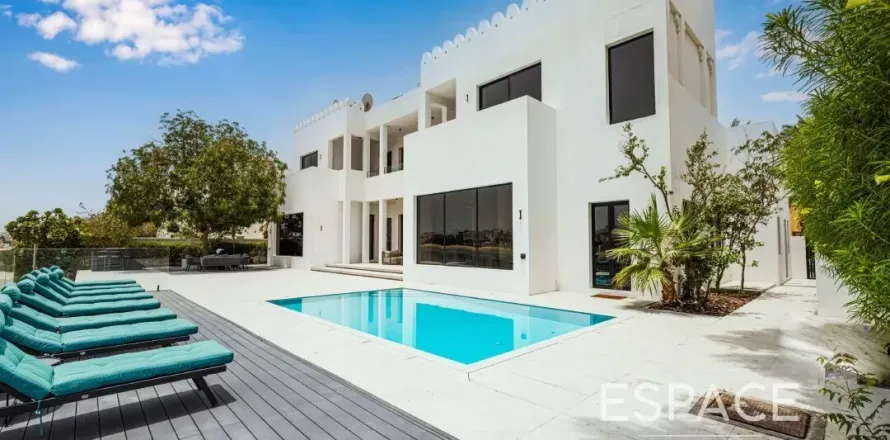 Villa in Palm Jumeirah, Dubai, UAE 6 bedrooms, 650 sq.m. № 650289
