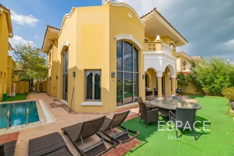 Villa en alquiler en Palm Jumeirah, Dubai, EAU 4 dormitorios, 465 m2 № 650288 - foto 14