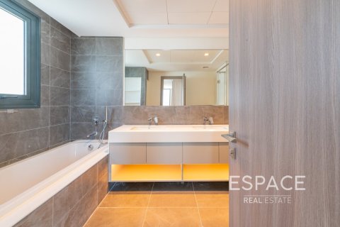 Villa til leie i Al Furjan, Dubai, Emiratene 5 soverom, 414 kvm Nr. 650287 - Foto 15