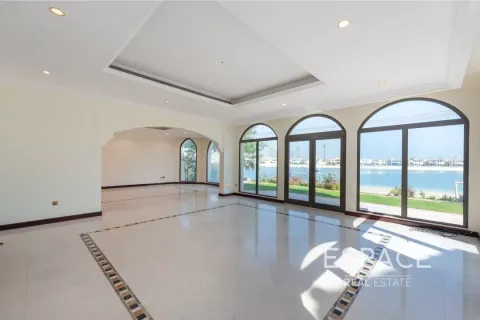 Villa in Palm Jumeirah, Dubai, UAE 4 bedrooms, 465 sq.m. № 650290 - photo 10