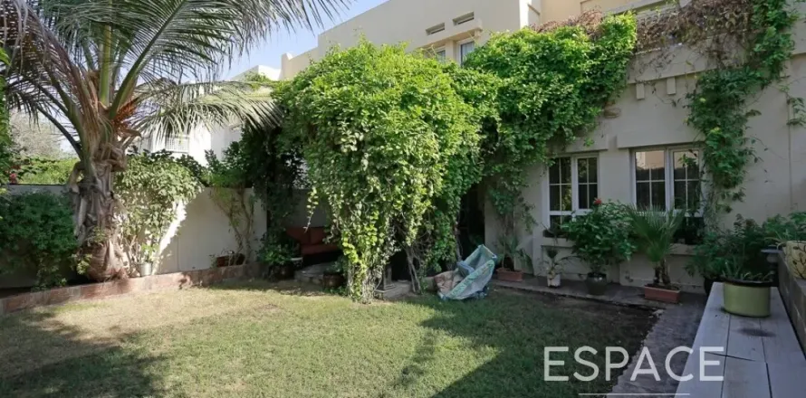 Villa The Lakes, Dubaijā, AAE 3 istabas, 234 m2 Nr. 650291