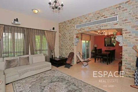 Villa The Lakes, Dubaijā, AAE 3 istabas, 234 m2 Nr. 650291 - attēls 4