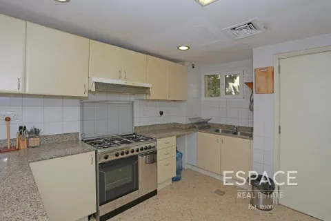 Villa The Lakes, Dubaijā, AAE 3 istabas, 234 m2 Nr. 650291 - attēls 7