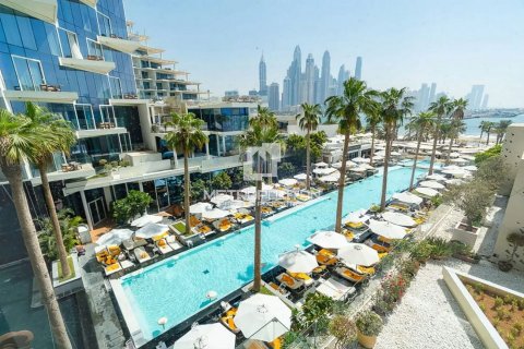 Apartment in Palm Jumeirah, Dubai, UAE 46 sq.m. № 591960 - photo 9