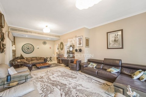 Villa itt: Meadows, Dubai, EAE, 4 hálószoba, 344 m², azonosító: 592762 - fénykép 6