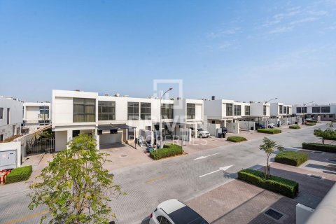 Shtëpi në qytet në Dubai, Emiratet e Bashkuara Arabe 3 dhoma gjumi, 151.8 m2. № 756643 - Foto 23