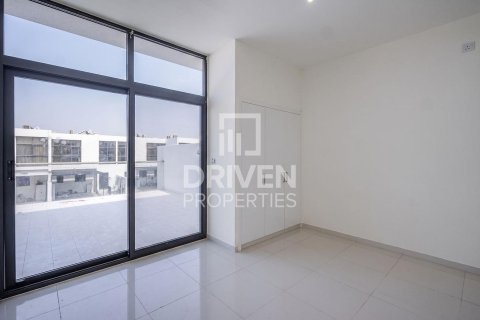 Shtëpi në qytet në Dubai, Emiratet e Bashkuara Arabe 3 dhoma gjumi, 151.8 m2. № 756643 - Foto 12