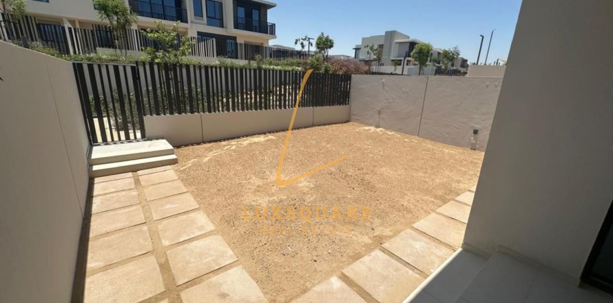 Βίλα σε Jebel Ali, Dubai, ΗΑΕ 4 υπνοδωμάτια, 252 τ.μ. Αρ. 719756