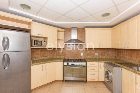 Apartemen di Palm Jumeirah, Dubai, UEA 3 kamar tidur, 3824 m2 nomor 586219 - foto 7