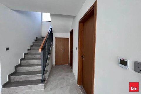 Villa til salgs i Dubai, Emiratene 3 soverom, 161 kvm Nr. 753433 - Foto 4