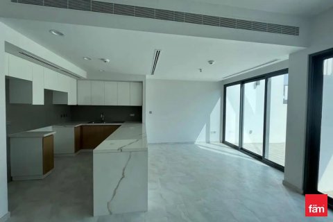 Villa til salgs i Dubai, Emiratene 3 soverom, 161 kvm Nr. 753433 - Foto 3