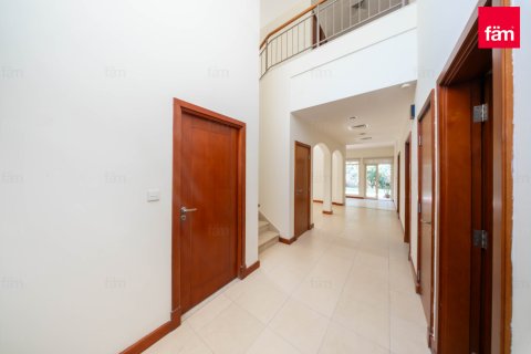 Villa te koop in Dubai, VAE 3 slaapkamers, 594.1 vr.m., nr 692887 - foto 19