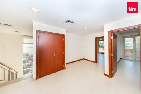 Villa te koop in Dubai, VAE 3 slaapkamers, 594.1 vr.m., nr 692887 - foto 20