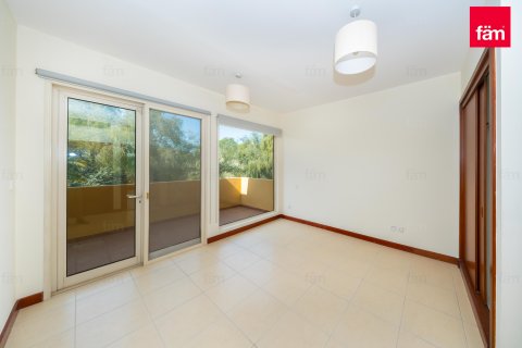 Villa te koop in Dubai, VAE 3 slaapkamers, 594.1 vr.m., nr 692887 - foto 26