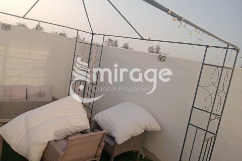 Řadový dům v Al Ghadeer, Abu Dhabi, SAE 2 ložnice, 157.6 m² Č.: 597296 - fotografie 14