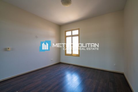 Kuća u nizu u gradu Khalifa City, Abu Dhabi, UAE 4 spavaće sobe, 382.1 m2 Br. 694641 - Slika 9