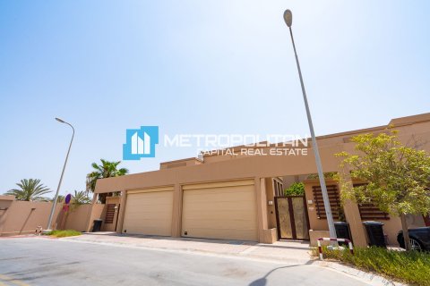 Kuća u nizu u gradu Khalifa City, Abu Dhabi, UAE 4 spavaće sobe, 382.1 m2 Br. 694641 - Slika 16