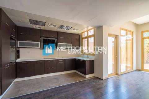Kuća u nizu u gradu Khalifa City, Abu Dhabi, UAE 4 spavaće sobe, 382.1 m2 Br. 694641 - Slika 5
