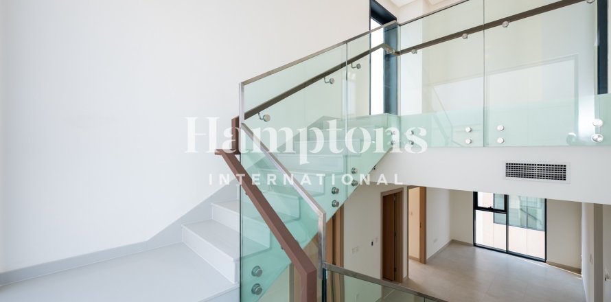 Villa à Arabian Ranches 3, Dubai, EAU: 4 chambres, 515.82 m2 № 694645