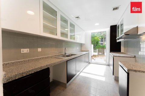 Σπίτι σε Dubai, ΗΑΕ 3 υπνοδωμάτια, 191.1 τ.μ. Αρ. 693147 - φωτογραφία 2