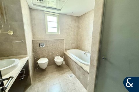 Jumeirah Park, Dubai, संयुक्त अरब अमीरात में विला, 4 बेडरूम, 465 वर्ग मीटर, संख्या 668325 - फ़ोटो 19