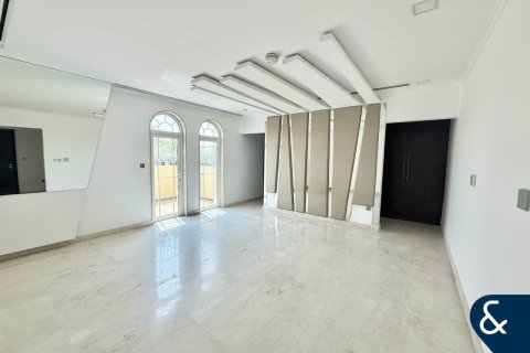Jumeirah Park, Dubai, संयुक्त अरब अमीरात में विला, 4 बेडरूम, 465 वर्ग मीटर, संख्या 668325 - फ़ोटो 18