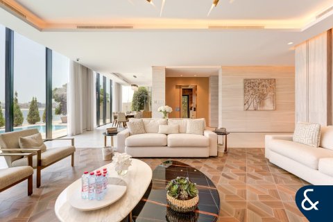 Üürile anda villa asukohaga Palm Jumeirah, Dubai, AÜE: 5 magamistoaga, 639 m² Nr 668304 - pilt 3
